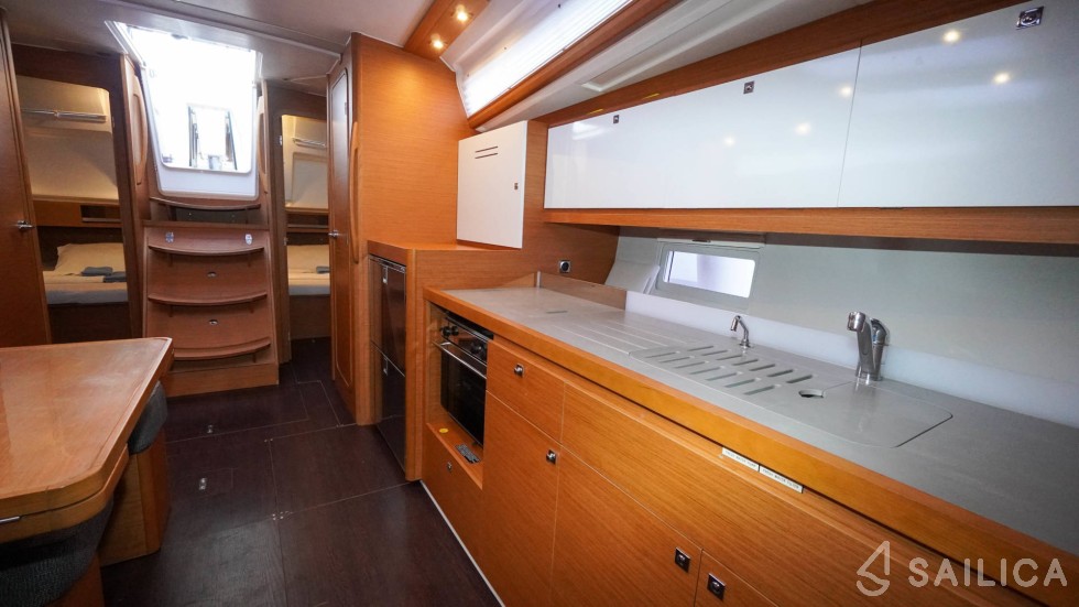 Dufour 390 - Yacht Charter Sailica