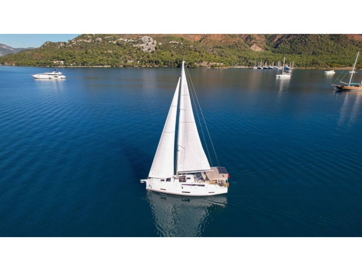 Dufour 390 - Yacht Charter Sailica