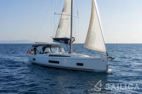 Oceanis 46.1 - Yacht Charter Sailica