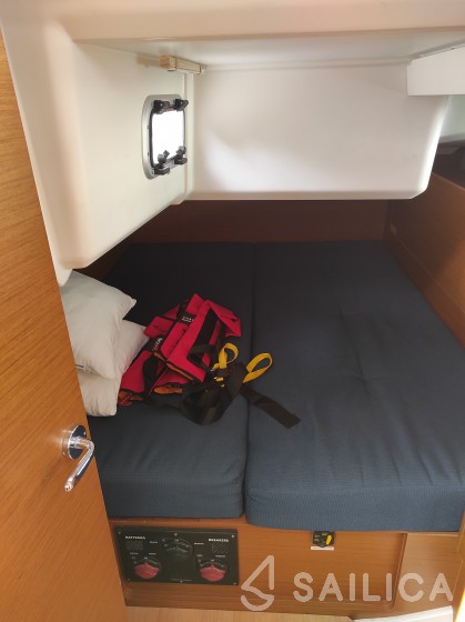Sun Odyssey 440 - Yacht Charter Sailica
