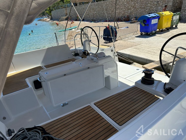 Sun Odyssey 490 - Yacht Charter Sailica