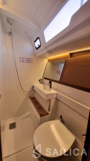 Sun Odyssey 490 - Yacht Charter Sailica