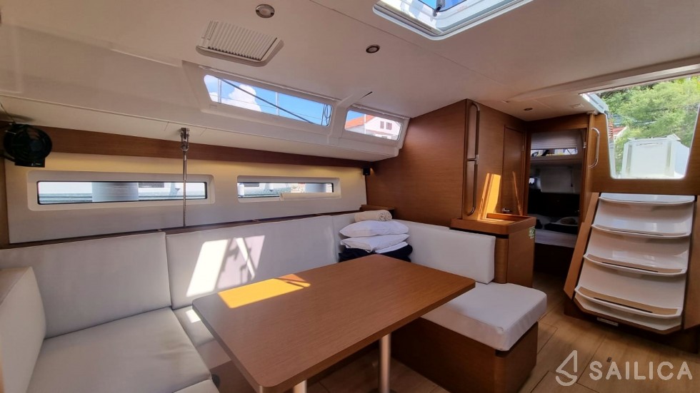 Sun Odyssey 490 - Yacht Charter Sailica