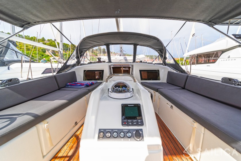 Sun Odyssey 410 - Yacht Charter Sailica