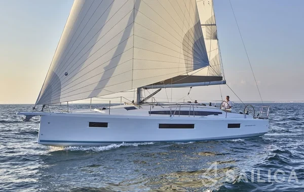 Sun Odyssey 410 - Yacht Charter Sailica