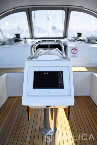 Bavaria C42 - Yacht Charter Sailica