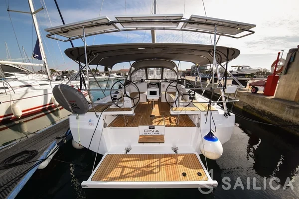 Bavaria C42 - Yacht Charter Sailica
