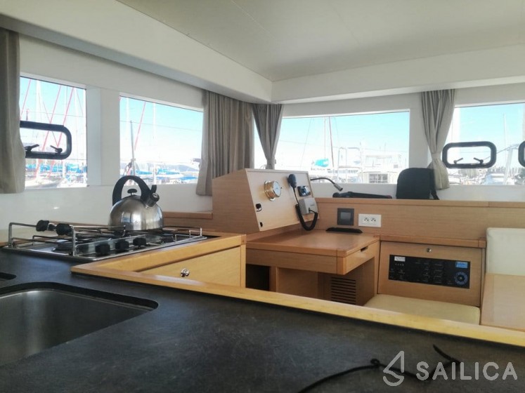 Lagoon 39 - Yacht Charter Sailica