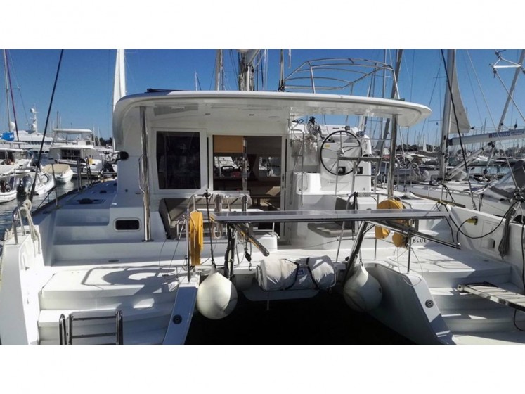 Lagoon 39 - Yacht Charter Sailica