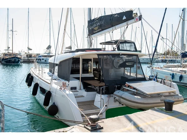 Lagoon 40 - Yacht Charter Sailica