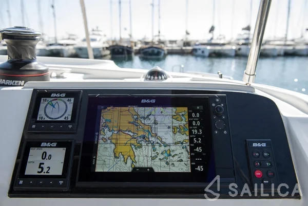 Lagoon 40 - Yacht Charter Sailica