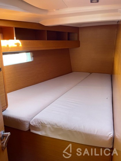 Sun Odyssey 479 - Yacht Charter Sailica
