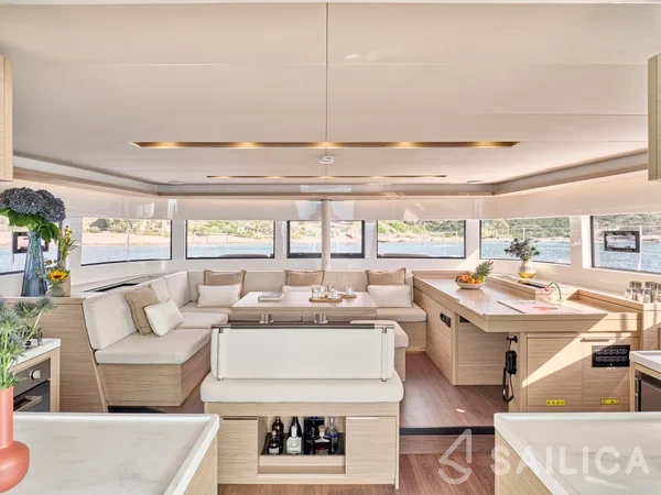 Lagoon 51 - Yacht Charter Sailica