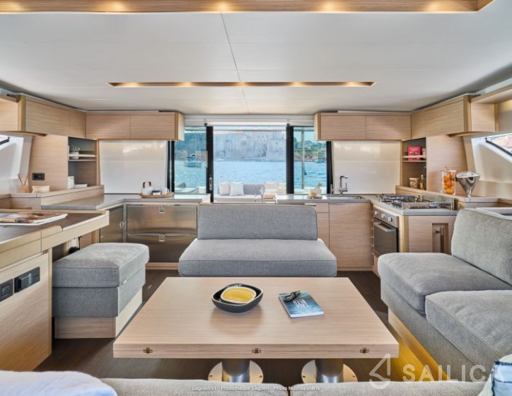 Lagoon 51 - Yacht Charter Sailica