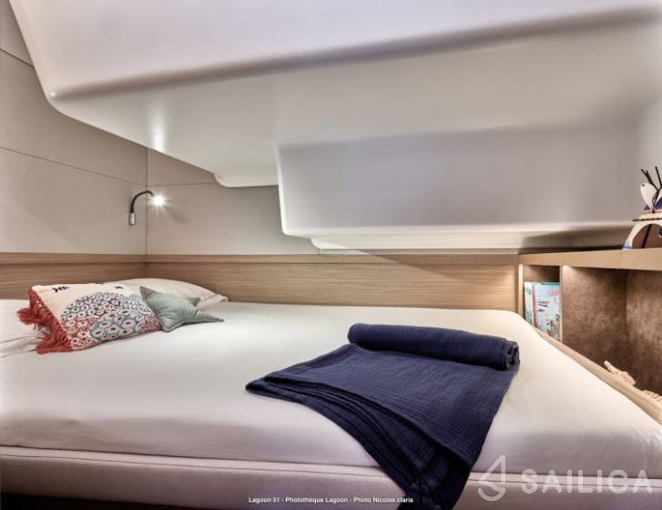 Lagoon 51 - Yacht Charter Sailica