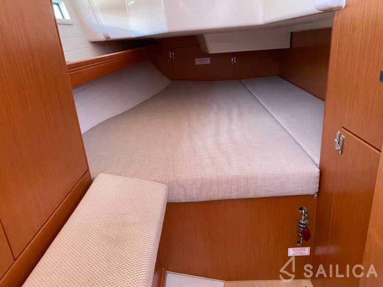 Bavaria 34 - Yacht Charter Sailica