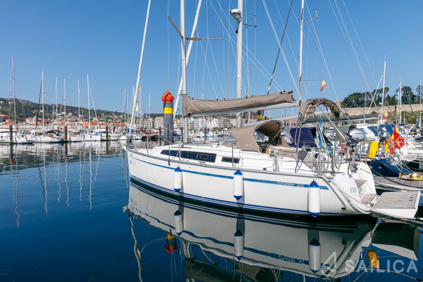 Bavaria 34 - Yacht Charter Sailica