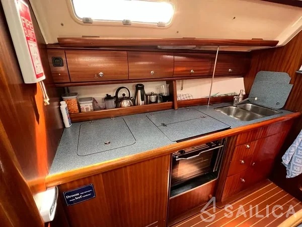 Bavaria 41 - Yacht Charter Sailica
