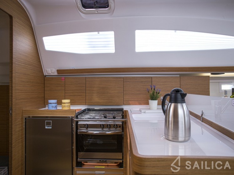 Elan 45 Impression - Yacht Charter Sailica
