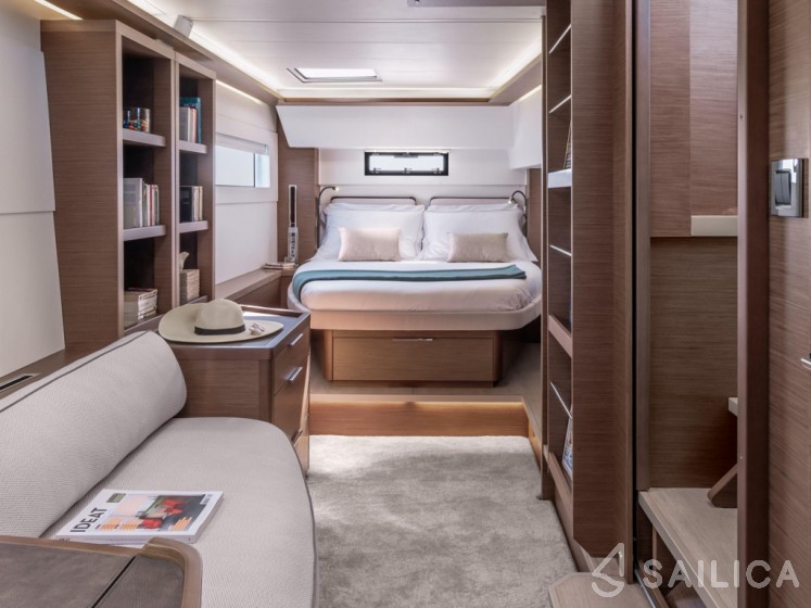 Lagoon 46  - Yacht Charter Sailica