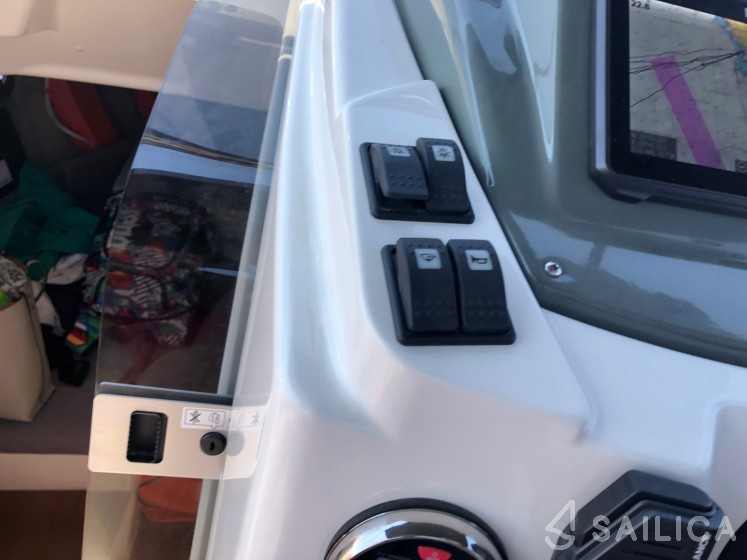 Karnic 702 - Yacht Charter Sailica