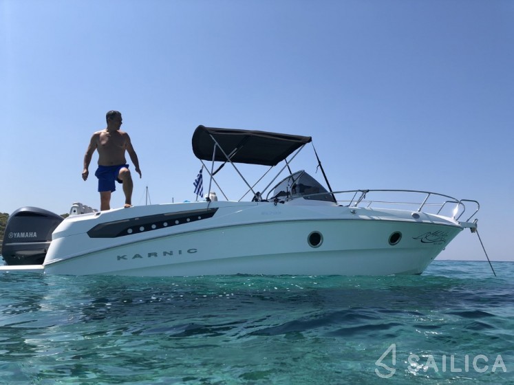 Karnic 702 - Yacht Charter Sailica