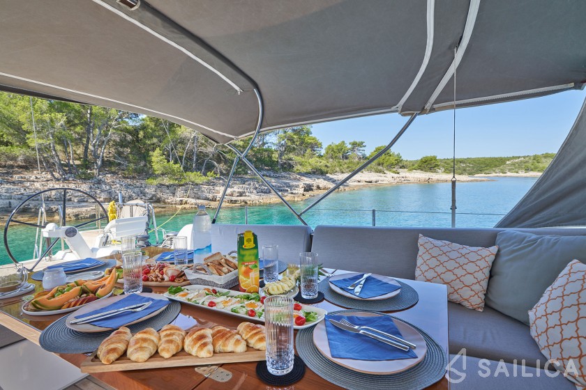 CNB 76 - Yacht Charter Sailica