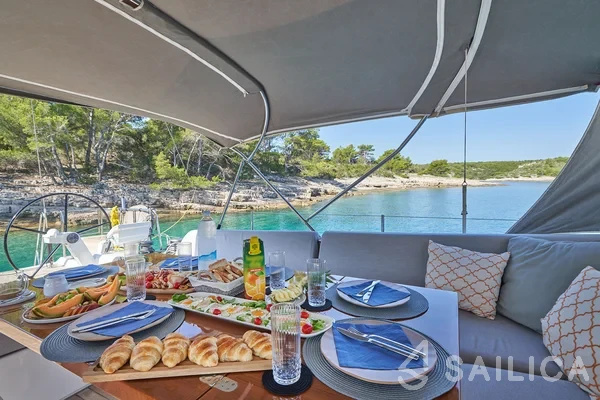 CNB 76 - Yacht Charter Sailica