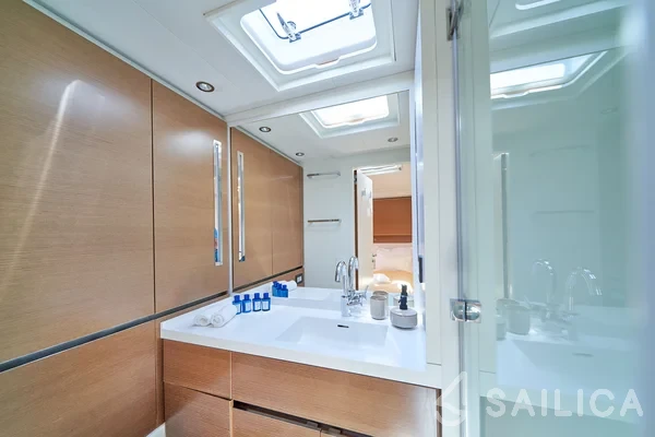 CNB 76 - Yacht Charter Sailica
