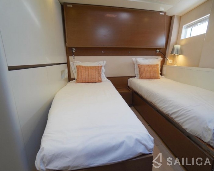 CNB 76 - Yacht Charter Sailica