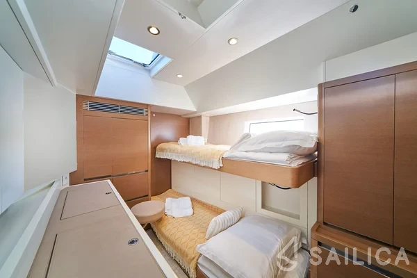 CNB 76 - Yacht Charter Sailica