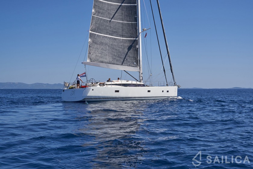 CNB 76 - Yacht Charter Sailica