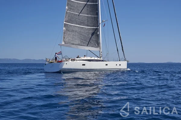 CNB 76 - Yacht Charter Sailica