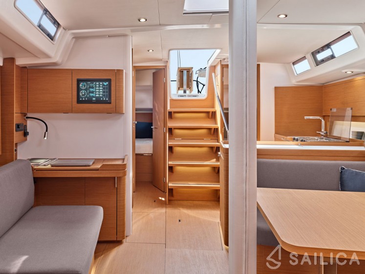 First 44 - Yacht Charter Sailica