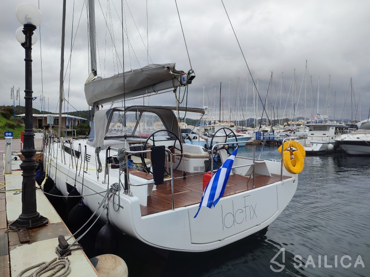 First 44 - Yacht Charter Sailica