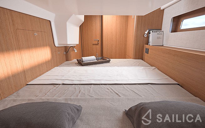 First 44 - Yacht Charter Sailica