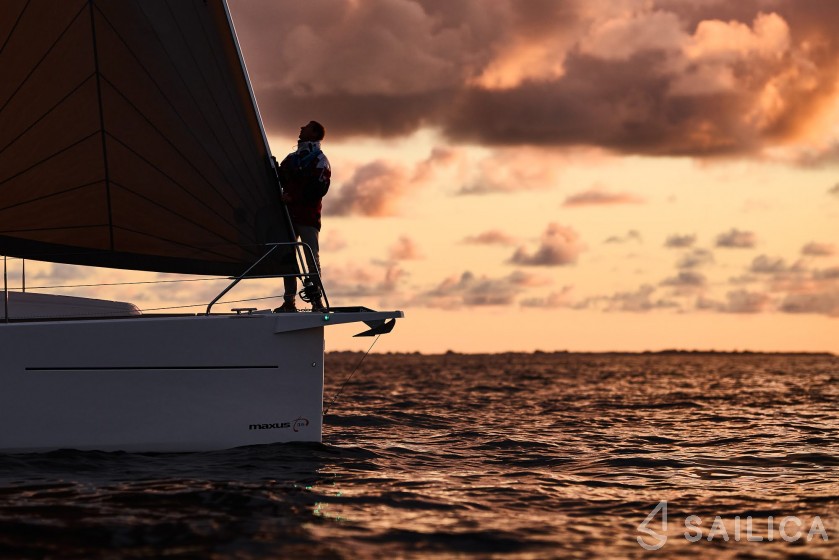 Maxus 35 - Yacht Charter Sailica