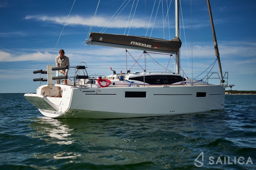 Maxus 35 - Yacht Charter Sailica
