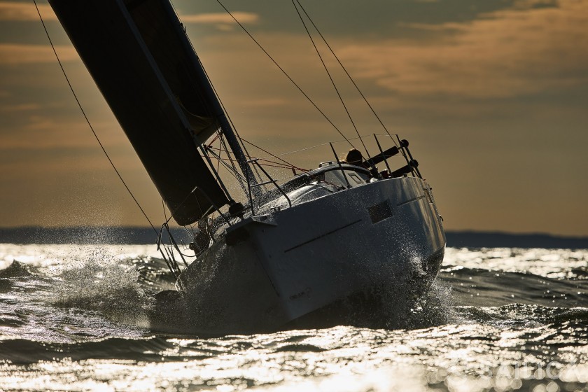 Maxus 35 - Yacht Charter Sailica