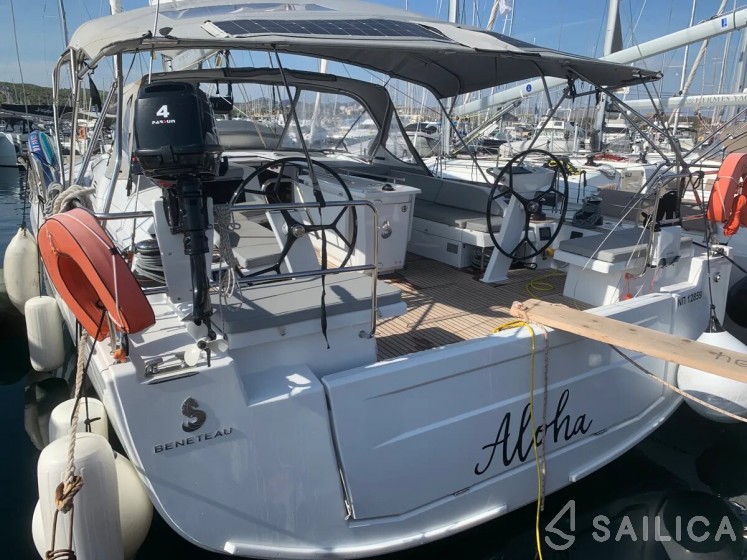Oceanis 51.1 - Yacht Charter Sailica