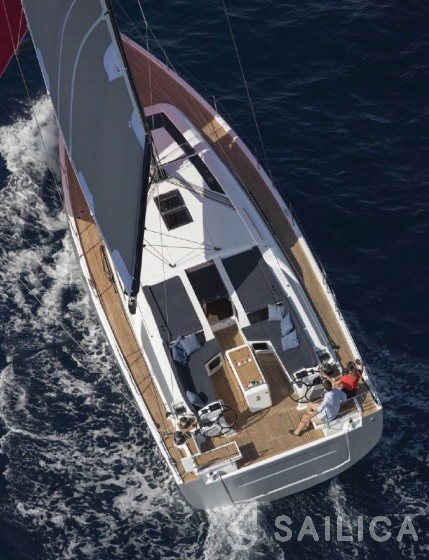 Oceanis 51.1 - Yacht Charter Sailica