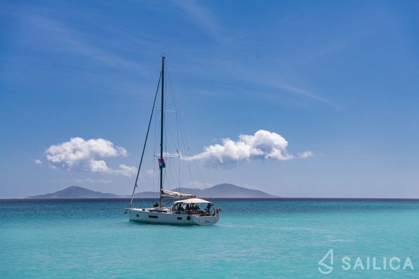 Oceanis 51.1 - Yacht Charter Sailica