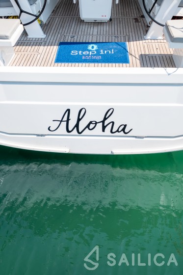 Oceanis 51.1 - Yacht Charter Sailica