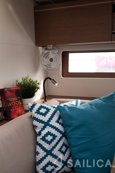 Oceanis 51.1 - Yacht Charter Sailica