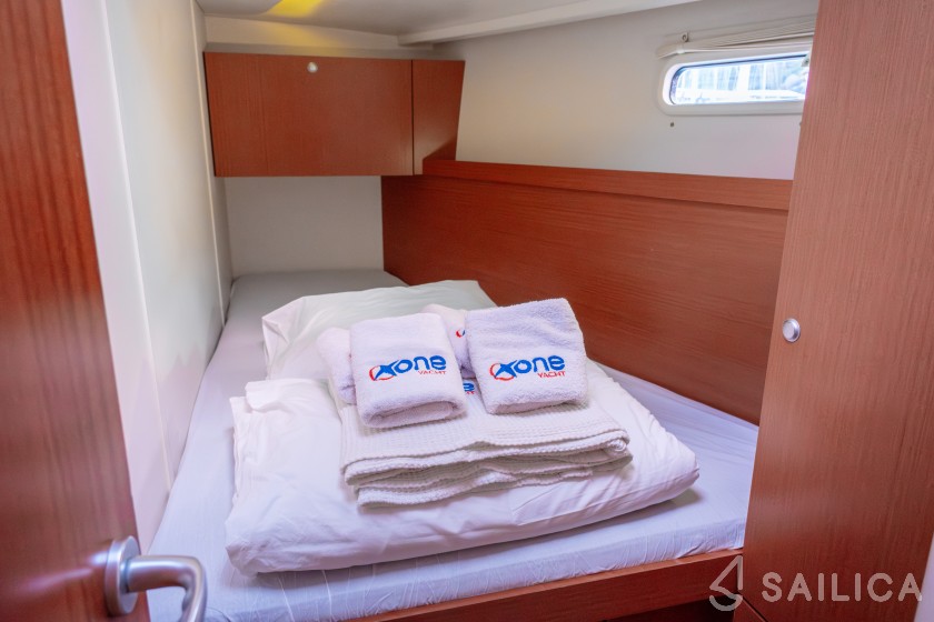 Hanse 445 - Yacht Charter Sailica