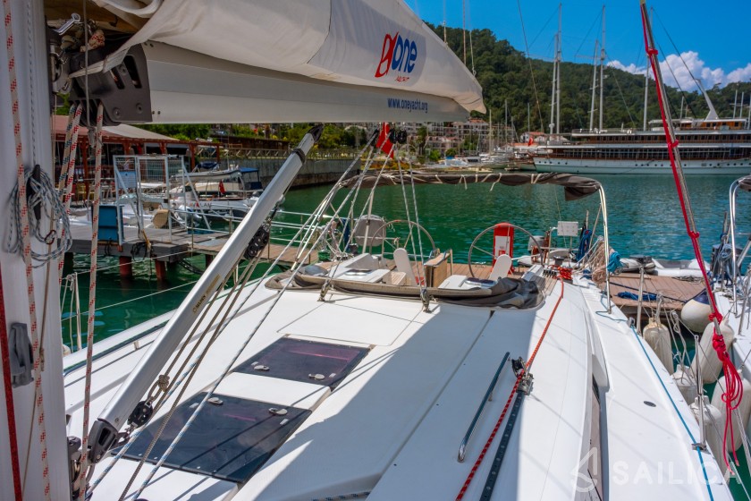 Hanse 445 - Yacht Charter Sailica