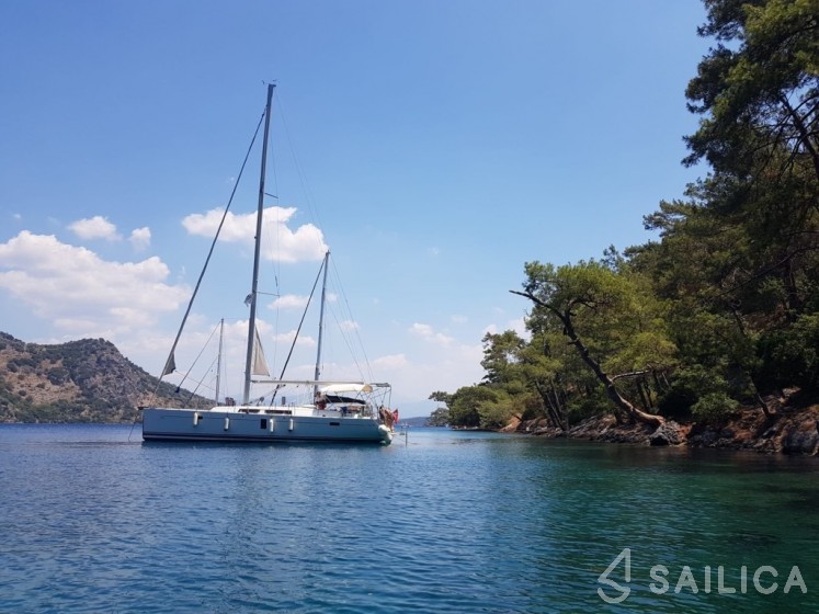 Hanse 445 - Yacht Charter Sailica