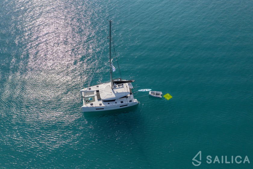 Lagoon 40 - Yacht Charter Sailica