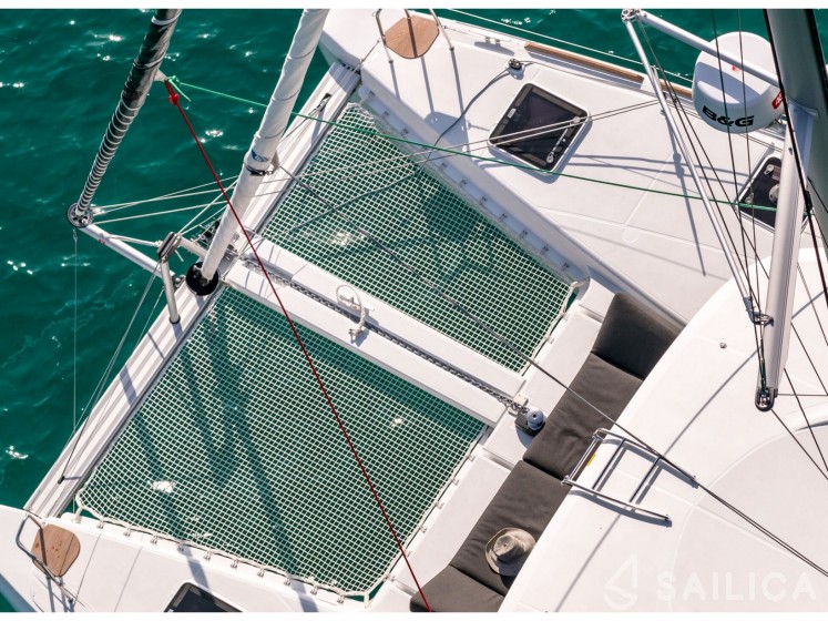Lagoon 40 - Yacht Charter Sailica