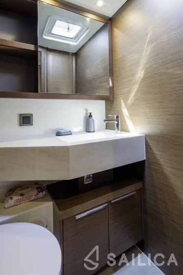 Lagoon 46  - Yacht Charter Sailica